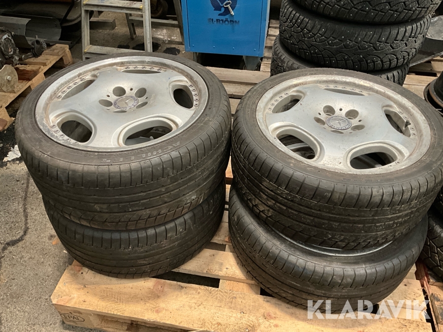 Däck Achilles 265/35ZR18 med fälg 4 st