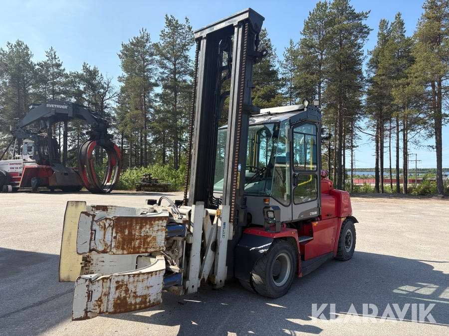 Truck Kalmar DCF 80-6 med integrerad sax och rundkläm