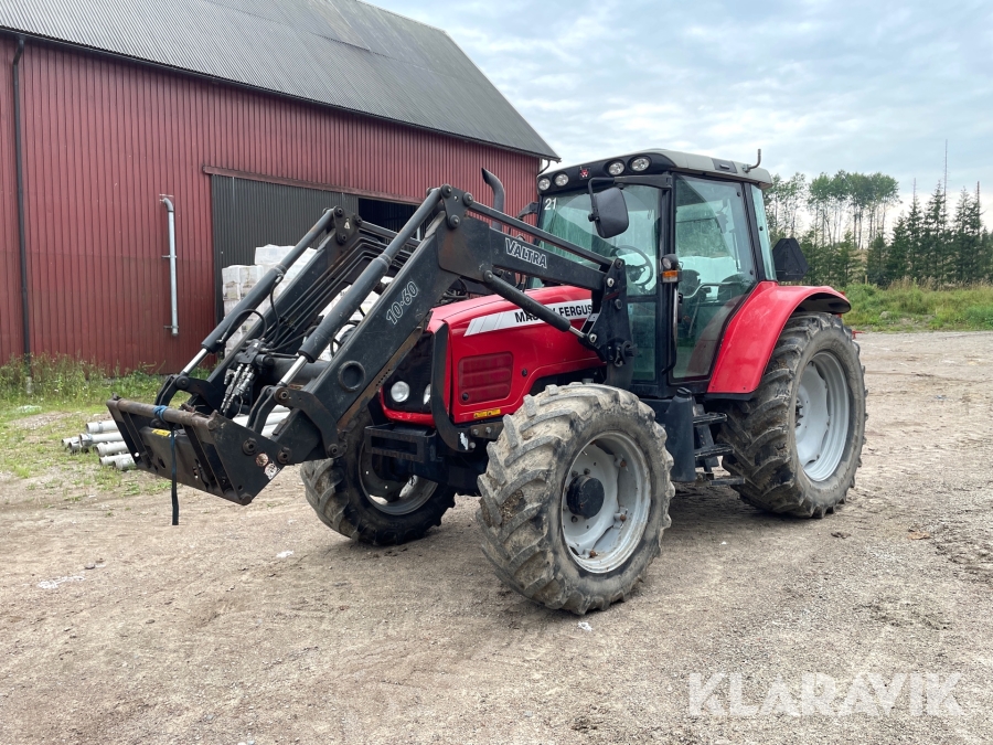 Traktor Massey Ferguson 5470 Dyna-4