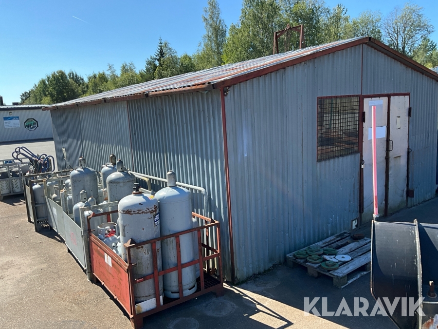 Galvat och isolerat plåtförråd Verma-boden