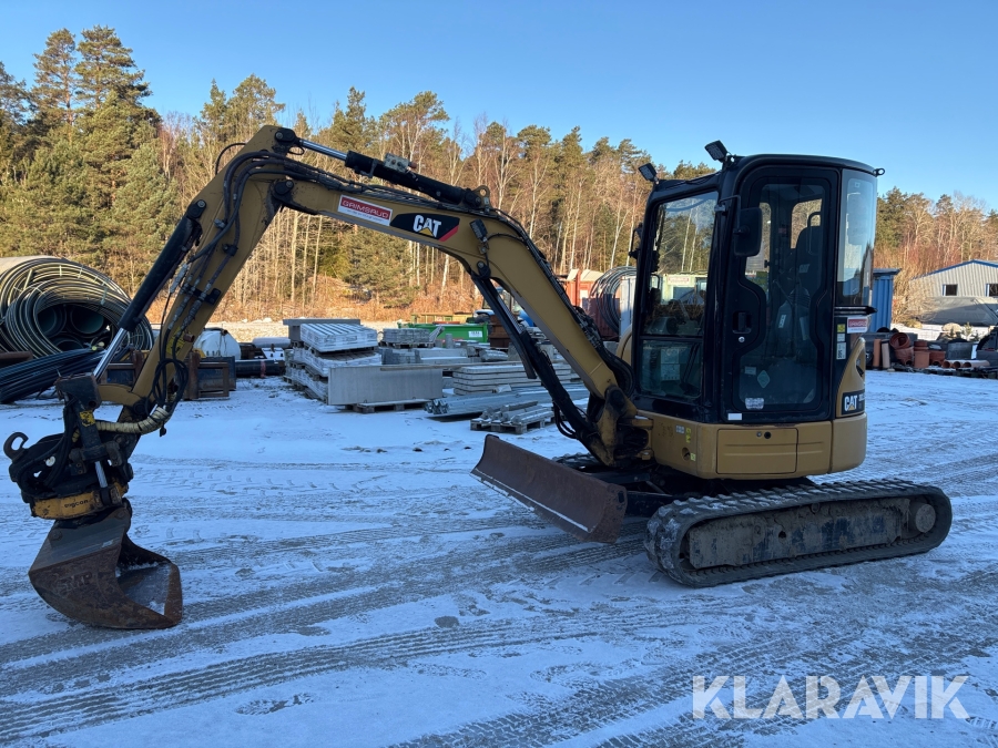 Grävmaskin CAT 303.5E CR Tiltrotator S40 4st redskap