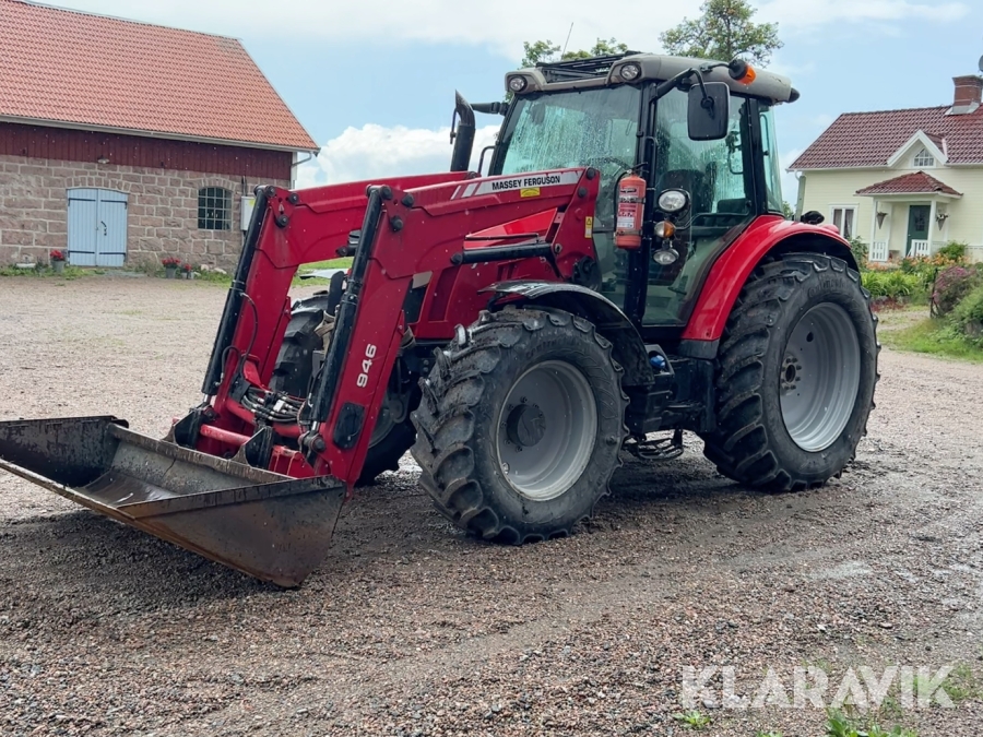 Traktor med frontlastare Massey Ferguson  5613 Dyna -4