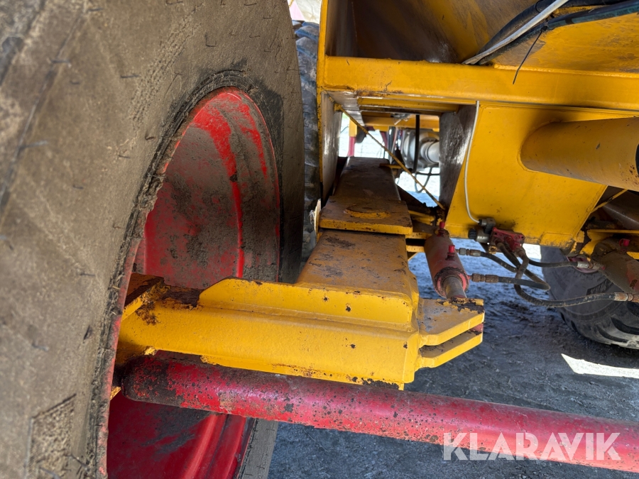 Gödselspridare Olby 12B4 12m3