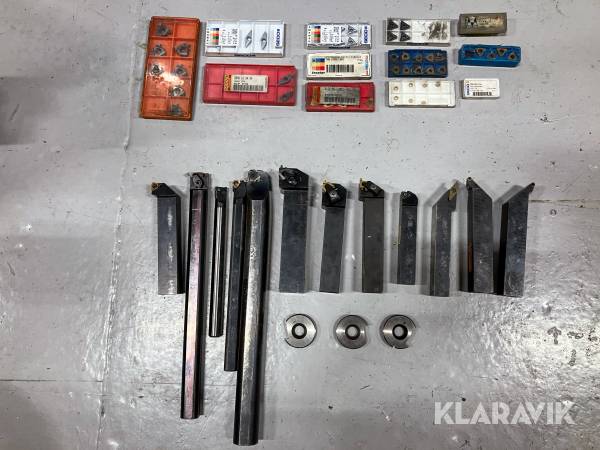 Gängskärshållare för gängning och hållare för frispårsstickning/svarvning