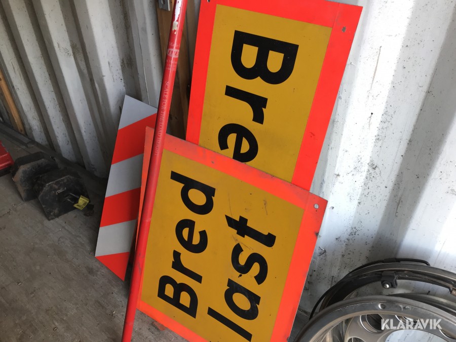 Bredlast skyltar och höjdmätare