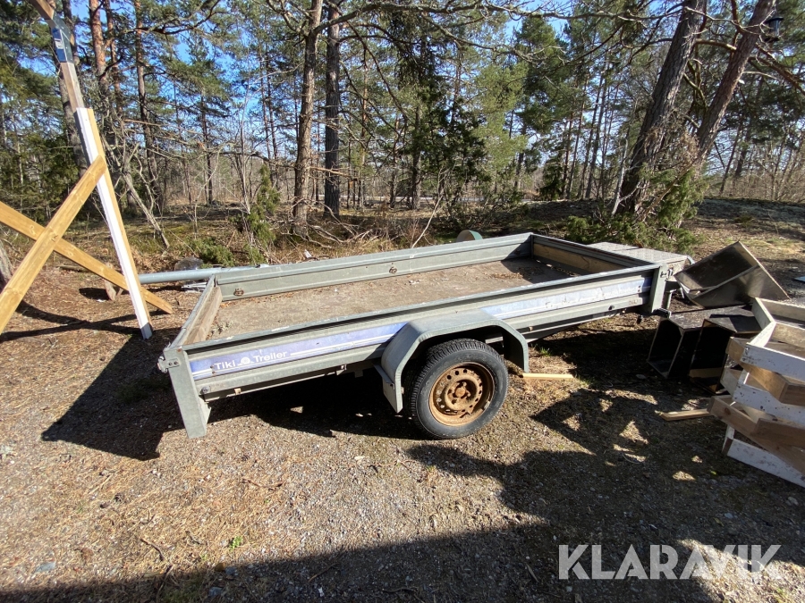 Personbilssläp Tiki- Treiler C-265