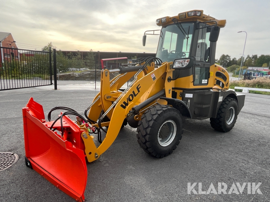 Hjullastare Wolf WL160 med planerskopa och gafflar