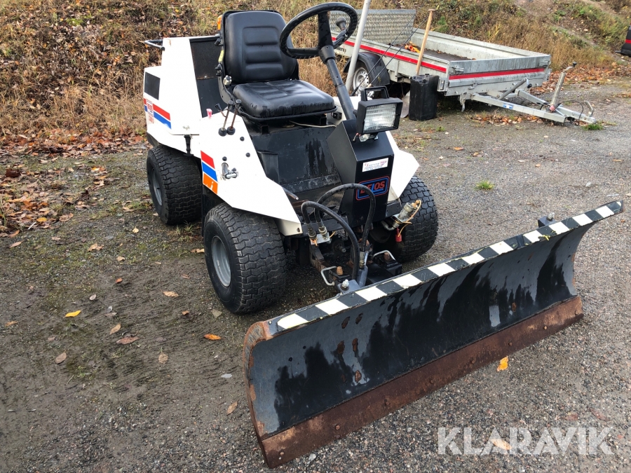 Traktor Belos 1300D med plogblad