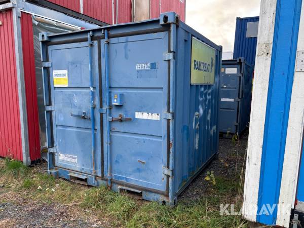 Container Oisolerad med El & Hylla