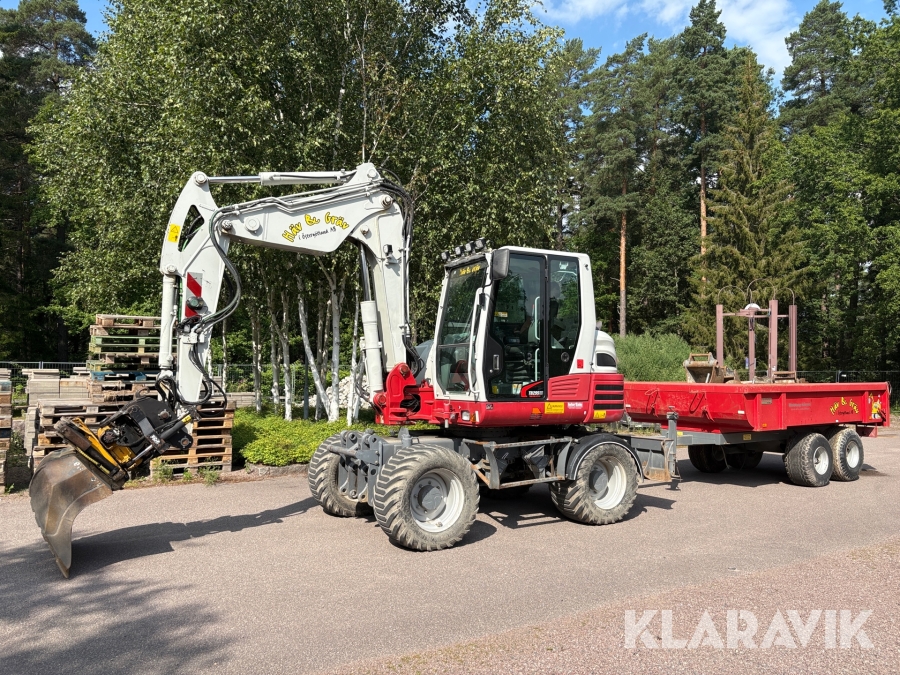 Grävmaskin Take-Job TB295W med tippvagn och redskap