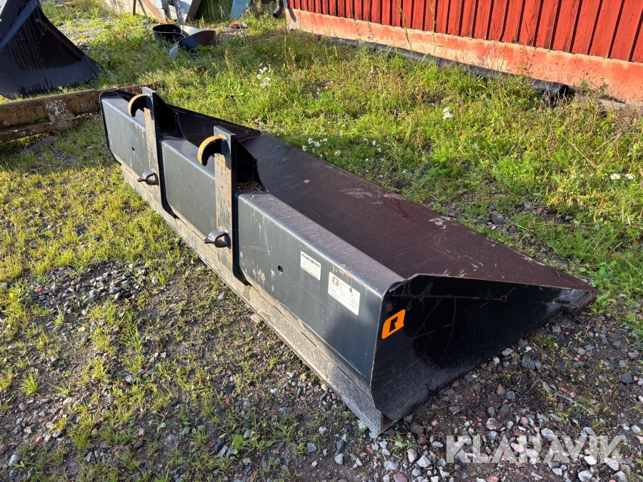 Planeringsskopa Ålö Quicke 2,5 m med SMS/Trima Fäste