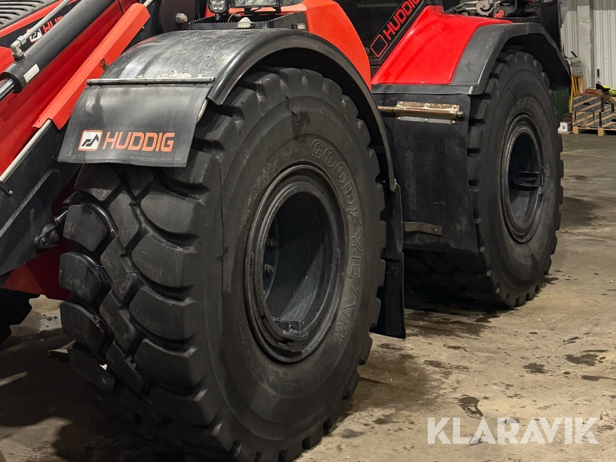 Entreprenaddäck Goodyear 23.5/R25 4st på fälg