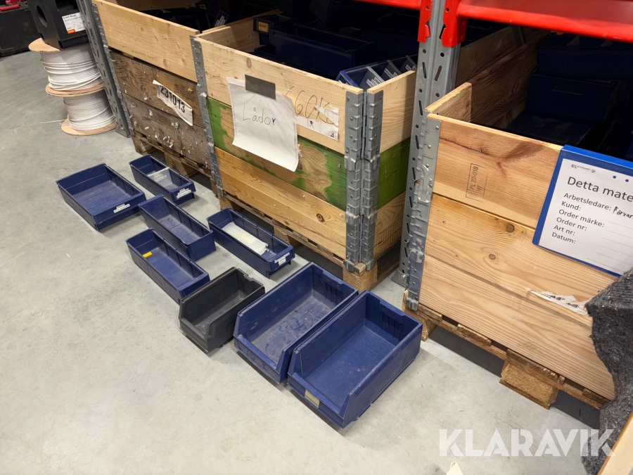 Lagerlådor/ plastbackar 5 pallar Arca 9111-9113