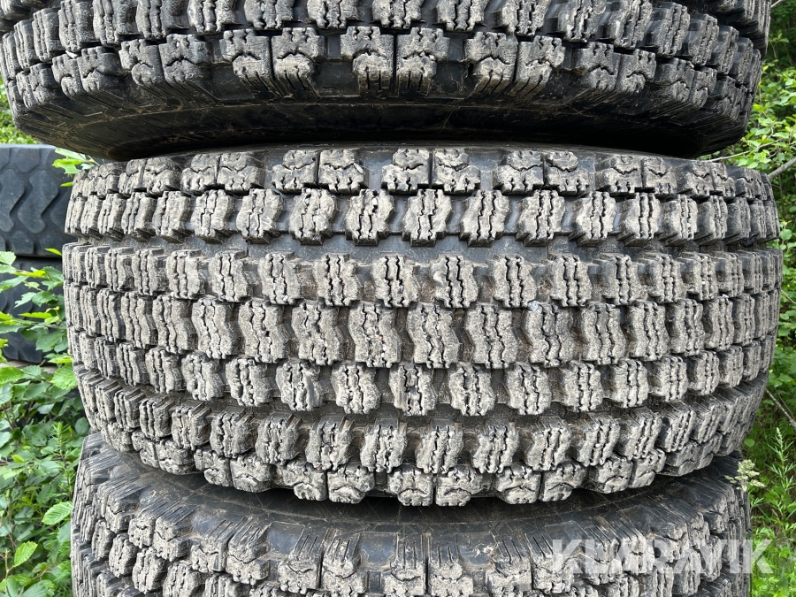 Vinterdäck Hilo BWYN 20.5R 25