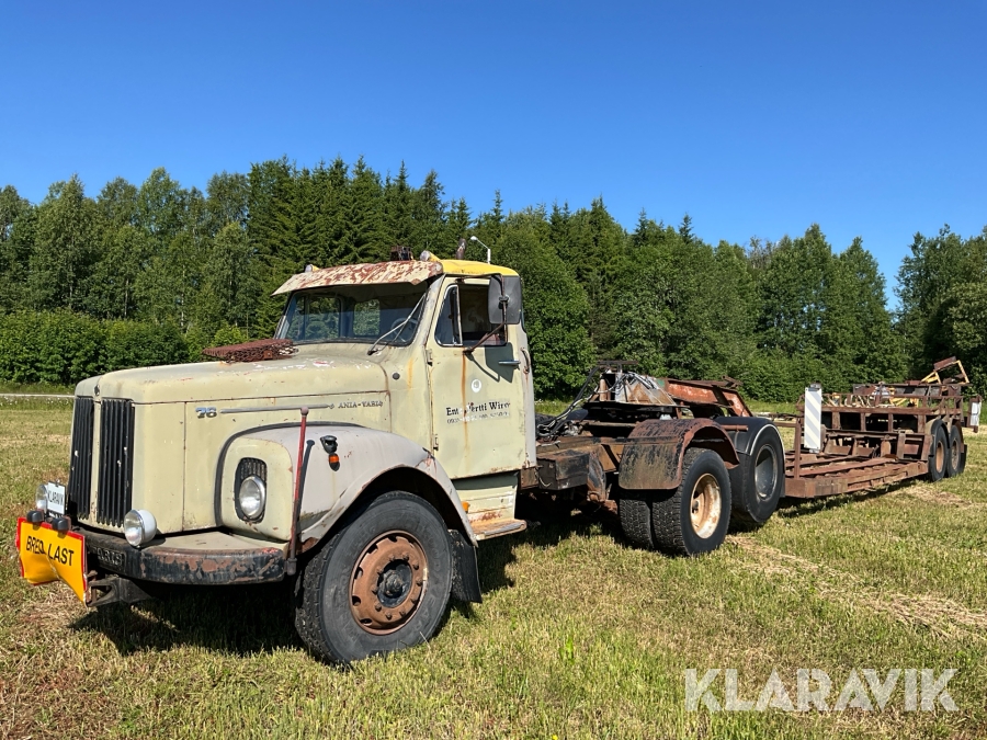 Veteranlastbil Scania Vabis 76 med maskintrailer