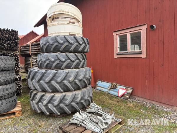 Lantbruksdäck/Dubbelmontage kompletta Centurion Pirelli