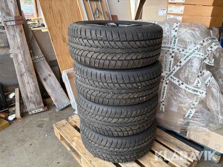Personbilsdäck Nokian 255/55R.17