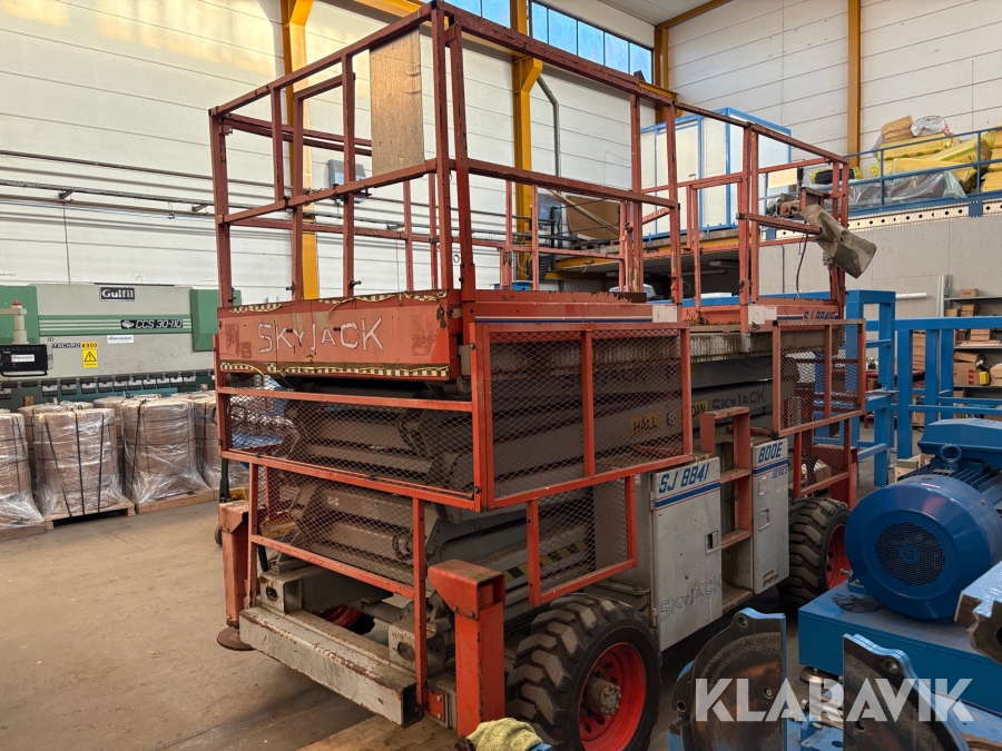 Arbetsplattsform Skyjack SH 8841E