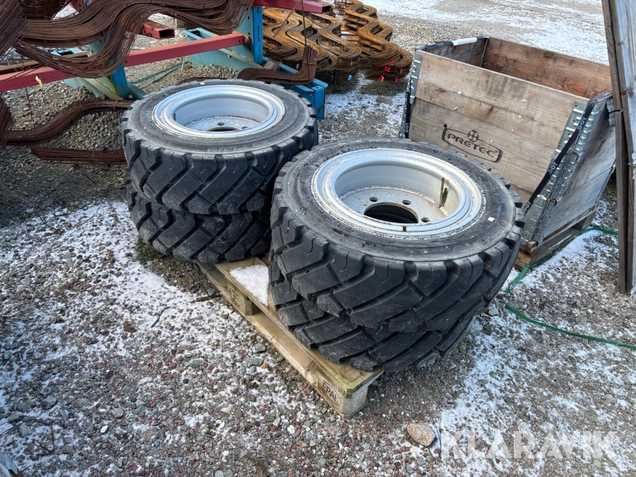 Truckdäck 250-15 4st