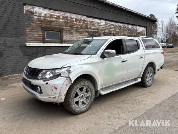 Pickup Mitsubishi L200 2.4 DI-D (181hk)