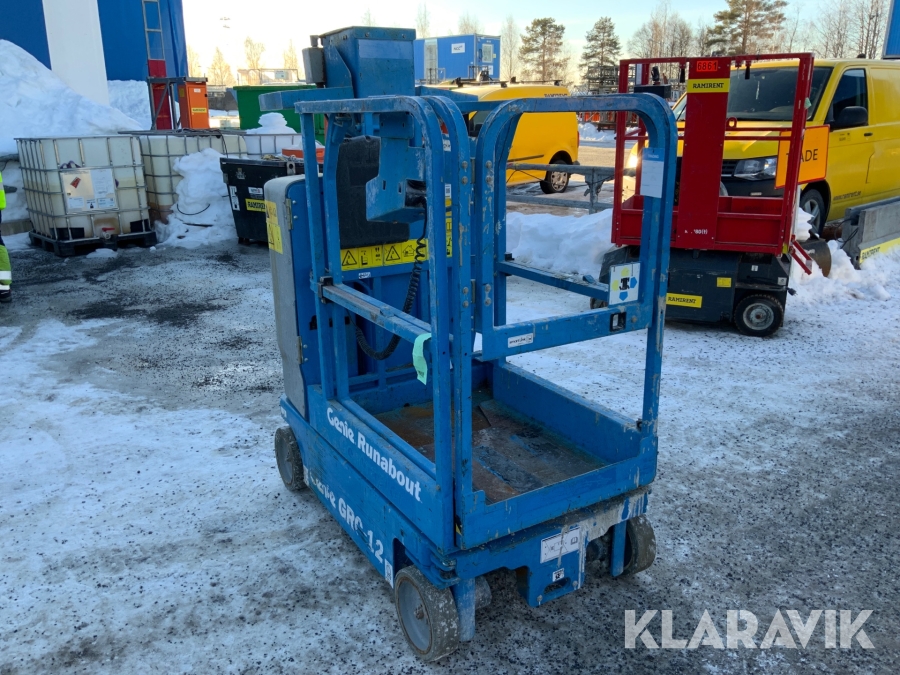 Genie GRC-12 Vertical Mast Lift
