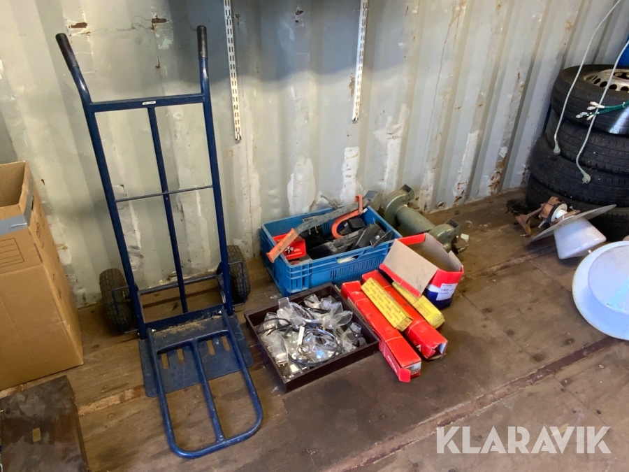 Diverseverktyg och bildelar