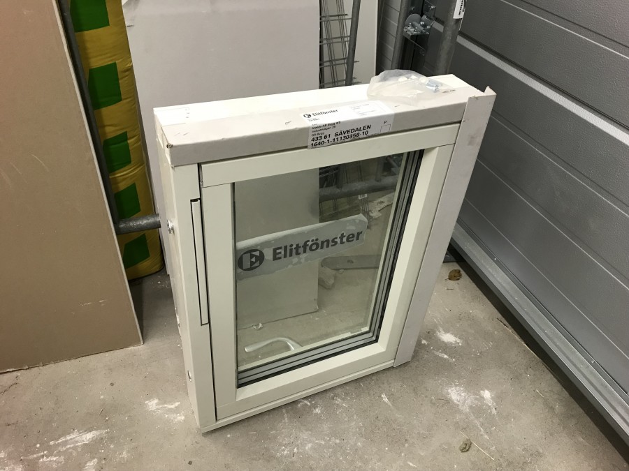 Säkerhetsfönster 6 x 8 3-glas (oanvänt)