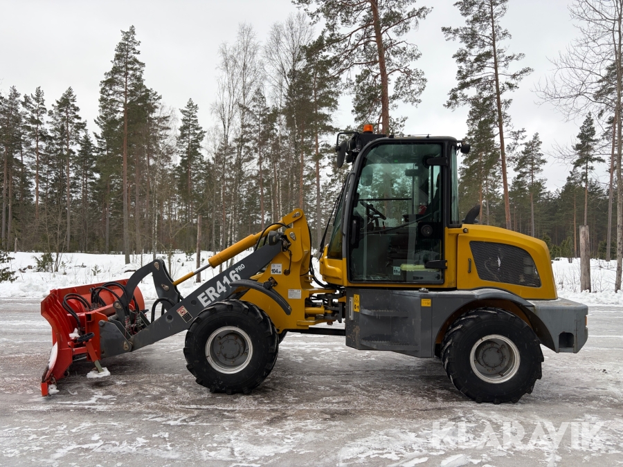 Hjullastare Everun ER416 PRO med redskap