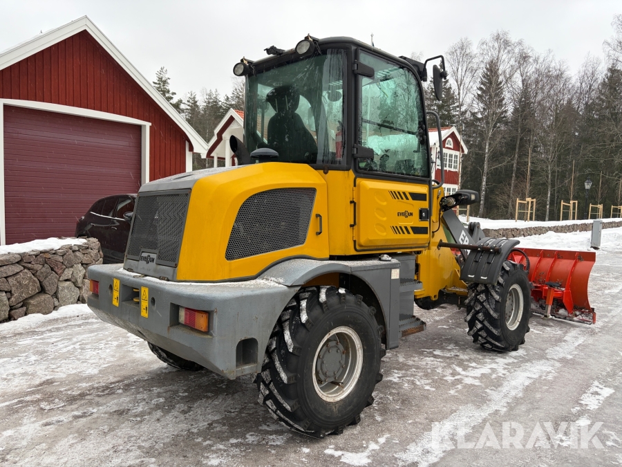 Hjullastare Everun ER416 PRO med redskap