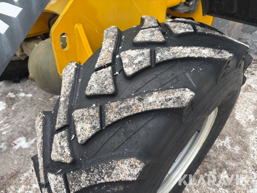 Hjullastare Everun ER416 PRO med redskap