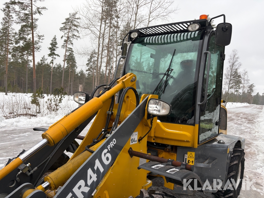 Hjullastare Everun ER416 PRO med redskap