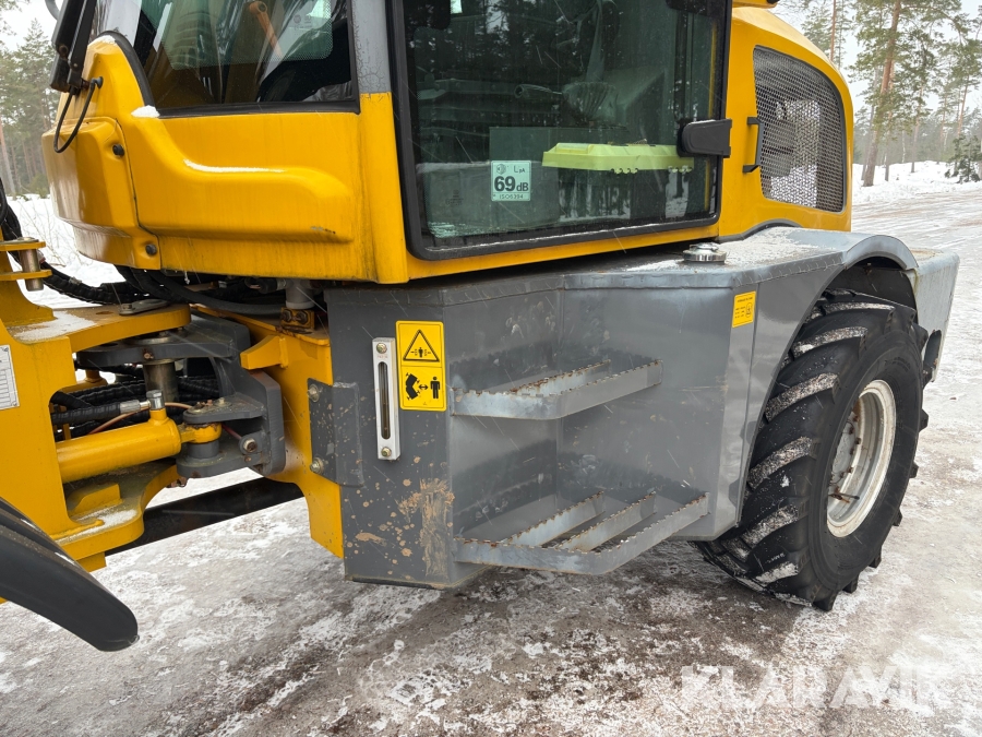 Hjullastare Everun ER416 PRO med redskap