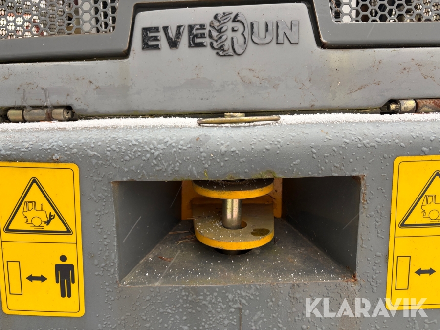 Hjullastare Everun ER416 PRO med redskap