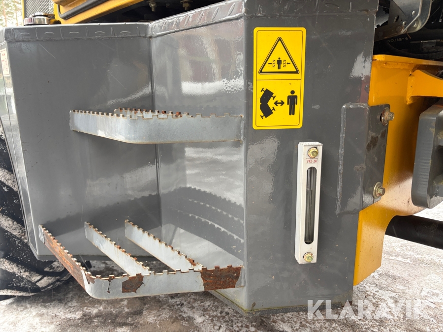 Hjullastare Everun ER416 PRO med redskap