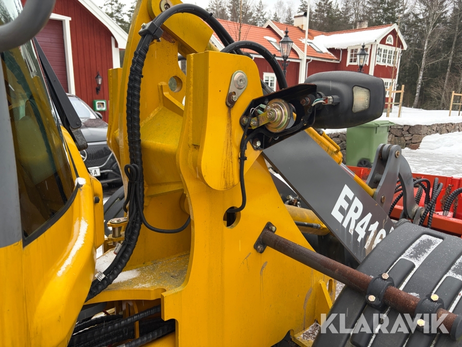 Hjullastare Everun ER416 PRO med redskap