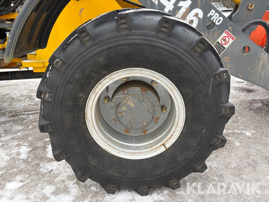 Hjullastare Everun ER416 PRO med redskap