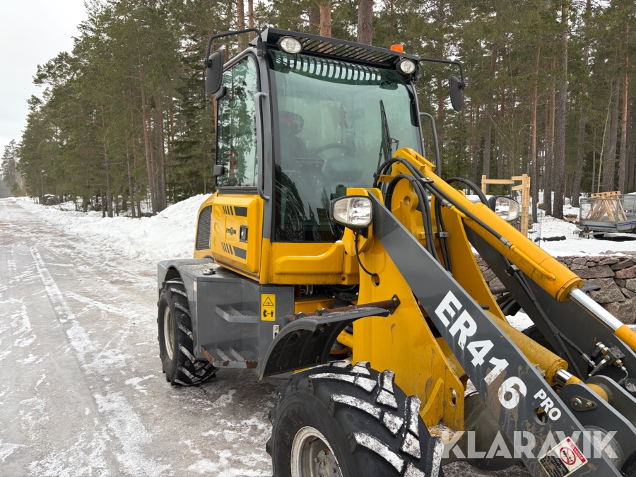 Hjullastare Everun ER416 PRO med redskap