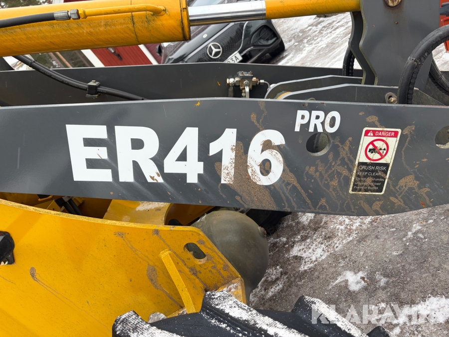 Hjullastare Everun ER416 PRO med redskap