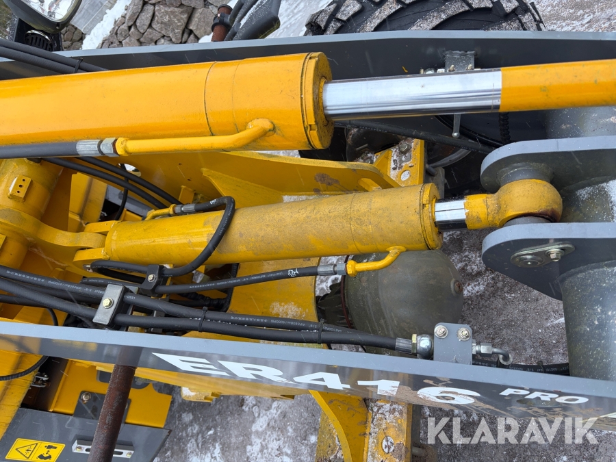 Hjullastare Everun ER416 PRO med redskap