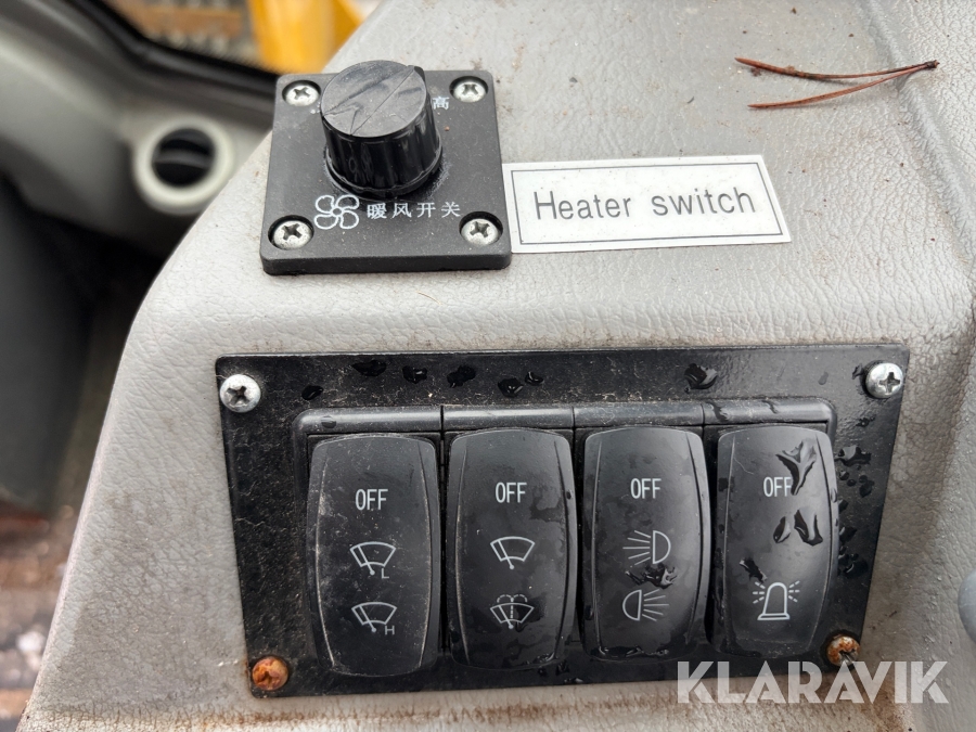 Hjullastare Everun ER416 PRO med redskap