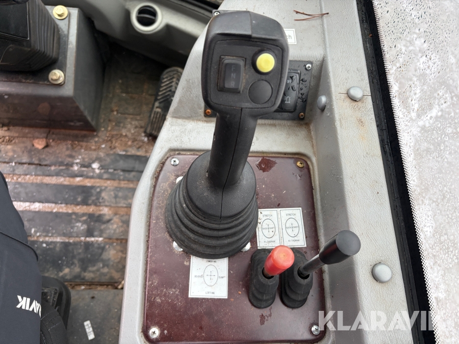 Hjullastare Everun ER416 PRO med redskap