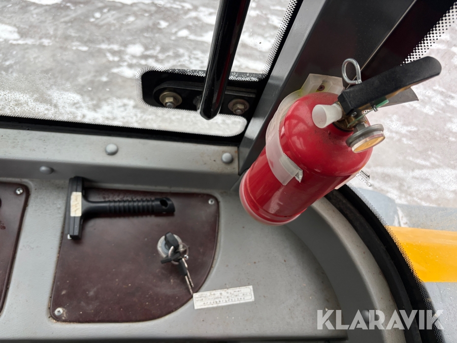 Hjullastare Everun ER416 PRO med redskap