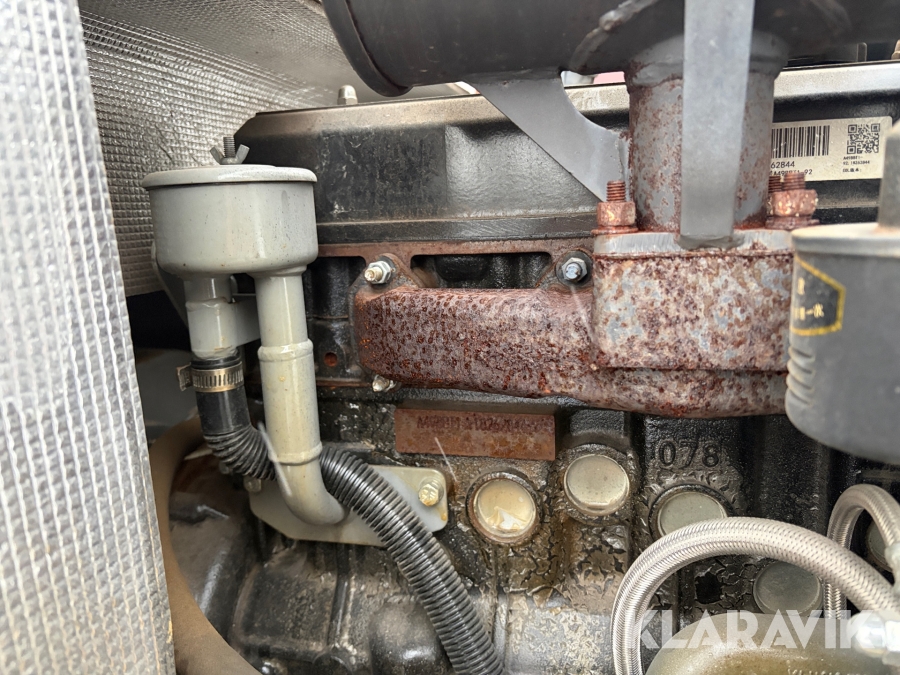 Hjullastare Everun ER416 PRO med redskap