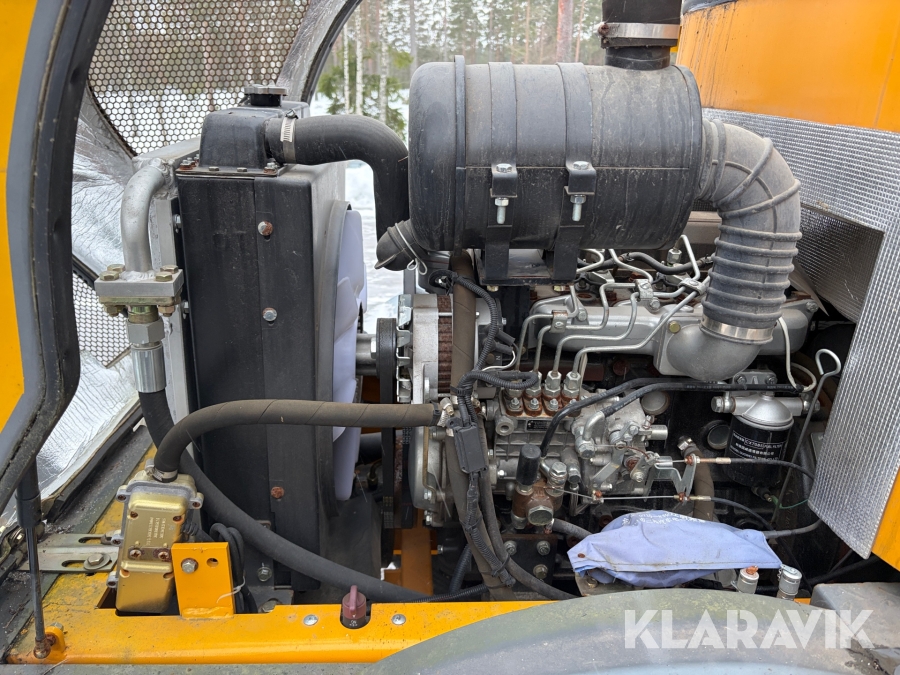 Hjullastare Everun ER416 PRO med redskap