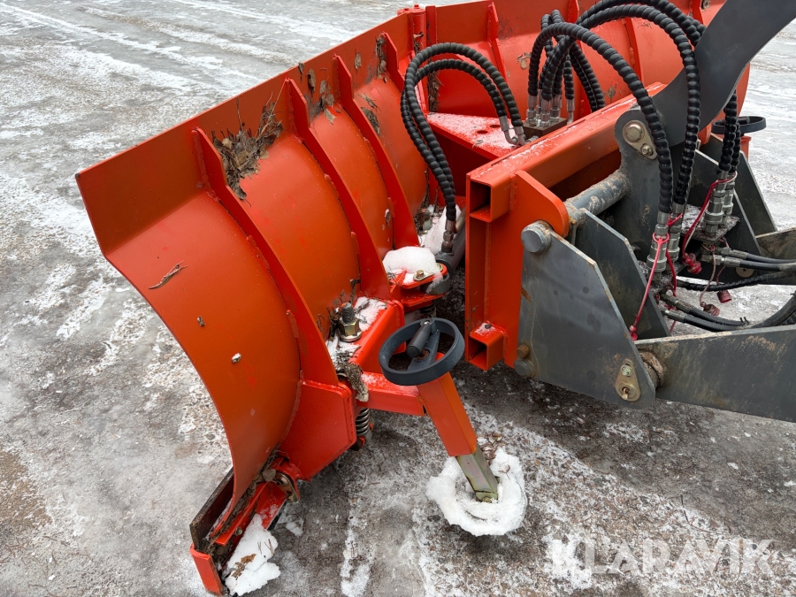 Hjullastare Everun ER416 PRO med redskap