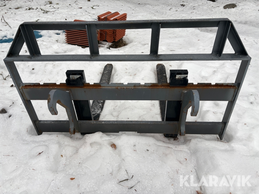 Hjullastare Everun ER416 PRO med redskap