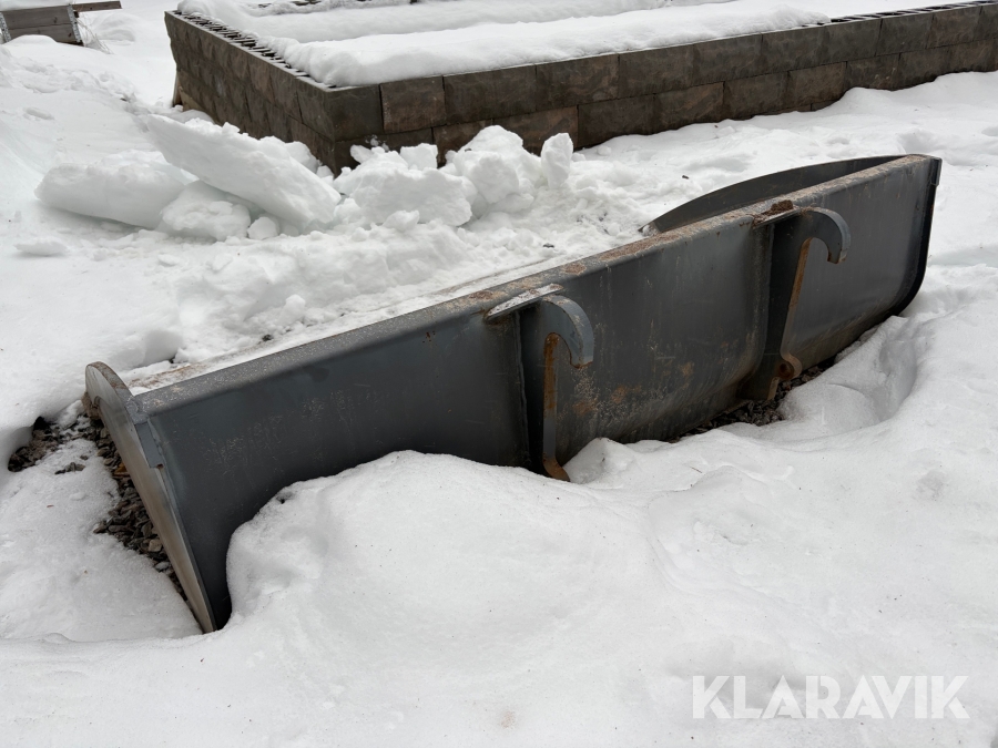 Hjullastare Everun ER416 PRO med redskap