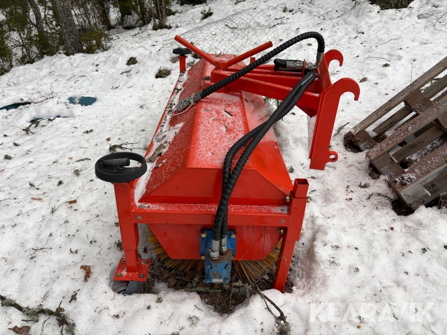 Hjullastare Everun ER416 PRO med redskap