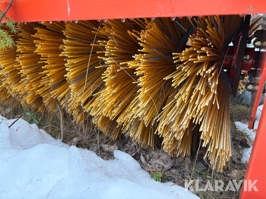 Hjullastare Everun ER416 PRO med redskap