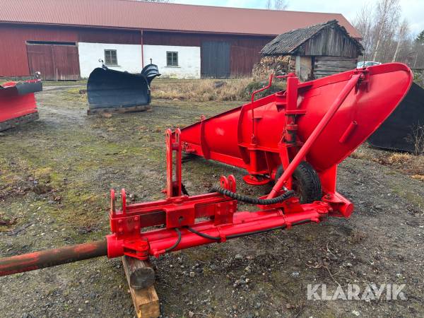 Sidovinge Svedalaarbrå för traktor